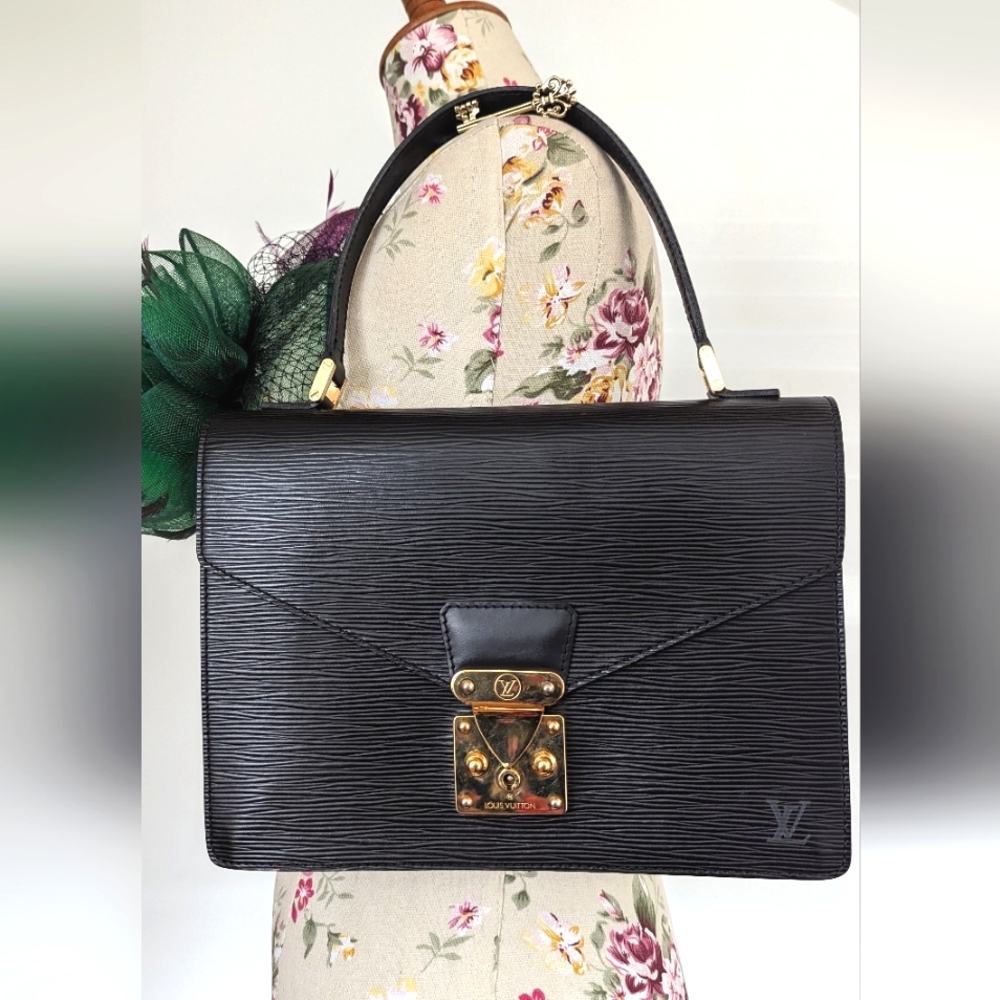Louis Vuitton Concorde‎ Leather Handbag Nior